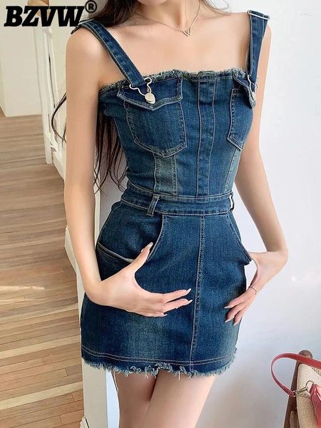 Vestidos casuales BZVW Mujeres Vintage Sexy Cintura alta Wrap Nalgas A-Line Denim Temperamento sin tirantes Vestidos Primavera Verano 2024 25C0031