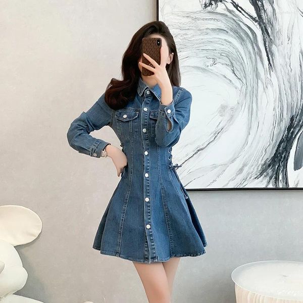 Robes décontractées Chic Fashion Spring Denim Shirt Robe 2024 Femmes Sweet Femmes Lapel Single Breasted Lace Up Slim Waist Pockets Courts Cowboy Vêtements