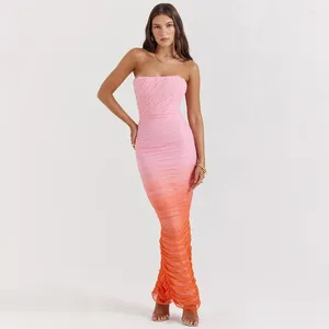 Vestidos casuales Chic gradiente espina de pescado plisado plisado apretado sexy sin tirantes dividido tubo top bodycon vestido