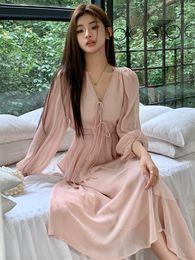 Casual jurken Chiffon Lantern Sleeve Mid-Long Dress Sweet Bandage V-Neck Pink Pink Female Spring Vestidos College Wear 8285