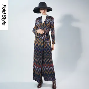 Robes décontractées style chinois trench-coat plissé pour vêtements pour femmes 2024 ethnique lâche cravate mode robe avec cardigan sur le dessus
