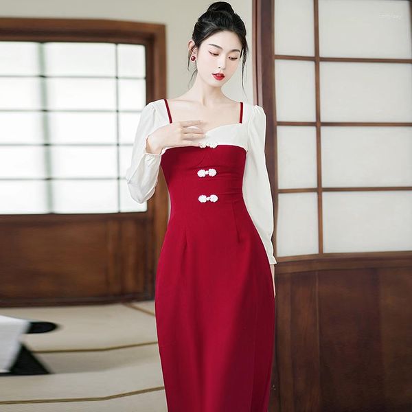 Vestidos casuales Estilo chino Vintage para mujeres Manga larga Cuello cuadrado rojo Vestido de temperamento elegante Slim Fit Otoño Vestidos retro