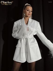 Casual Jurken Clacive Mode Losse Witte Satijnen Mini-jurk Dames Elegante Revers Veren Lange Mouwen Lace-Up Blazers Voor Vrouwen 2024