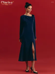 Robes décontractées Clacive Mode Slim Bleu Satin Robe Femme 2024 Moulante Col Diagonal Manches Longues Midi Élégant Classique Femme