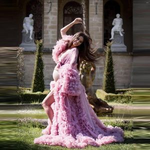 Robes décontractées Classic Pink Tulle Grossesse Longtesse à manches avec train de train Bow Ruffles Robes de maternité P Shoot Family Look