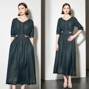 Casual jurken coigarsam vrouwen lange jurk 2024 vintage drie kwart mouw stevige borduurgordel o-neck hoge taille