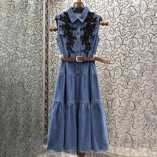 Vestidos informales Vestido de mezclilla de algodón 2024 Estilo de primavera Mujeres Apliques de cuello giratorio Bordado floral Jeans sin mangas sin mangas azules