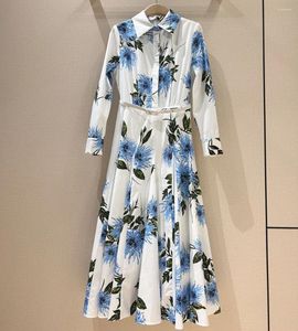 Robes décontractées en coton femmes à manches longues fleurs bleues imprimées ceinture de printemps robe midi