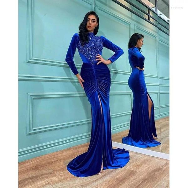 Robes décontractées Couvbly Blue Royal Blue Robe formelle et Evening Velvet Sequin BodyCon Con Robe Split 2024 Élégant Robe de fête brillante