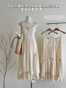 Casual jurken Design Beige Wrapped Fairy Dress Elegant Slim sexy prom jurk Mori Girl Spaghetti Strap Party Formele gelegenheid Y2K