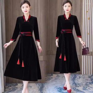 Robes décontractées Design Robe de style chinois 2024 Printemps Maman Rétro Pan Boucle Taille Haute À Lacets Une Ligne Hanfu Vêtements Élégants Z4859