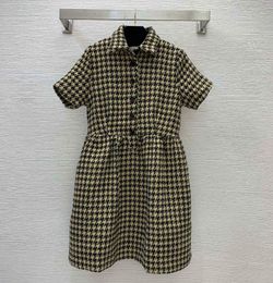 Casual jurken Designer 2023 Spring Women Vintage Bird Lattice Slim Tweed Short Sleeve Turn Down Collar Mini Weave Dress S870Casual