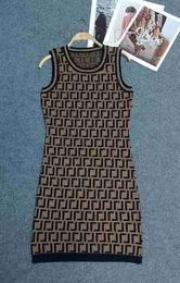 Casual jurken Designer 2023 Zomer nieuwe mode dubbele f letter jacquard ronde nek mouwloze gebreide tanktop jurk voor vrouwen 8j6c