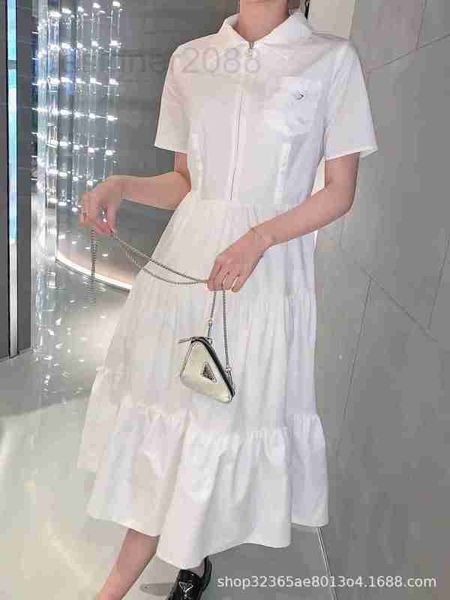 Designer de robes décontractées New Classic Triangle Color Contrast Cake Jupe Design Slim Dress SZN3