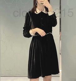 Vestidos casuales Diseñador Remache vestido de terciopelo dulce pequeño negro espesor delgado moderado color albaricoque seda real ácido acético solapa 4YNU