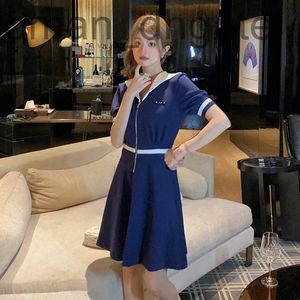 Vestidos casuales Diseñador Vestido de manga corta para mujer 23 verano cuello azul marino carta A-line vestido para mujer Southern Oil IVXD