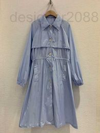 Casual jurken Designer Spring en herfst van 22 Italiaanse stijl Simple Elegant Light Dunne textuur Drawtring Taistb Rapel Trench Coat G8B8