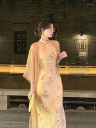 Robes décontractées Robe Femme Chinois Rétro Amélioré Cheongsam Demi Col Roulé Un Bouton Creux Imprimé Sans Manches Printemps Automne Minceur