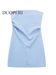 Robes décontractées Duoperi Femmes Mode Bleu Plissé Dos Zipper Mini Robe Vintage Sans Bretelles Slash Cou Femelle Chic Dame