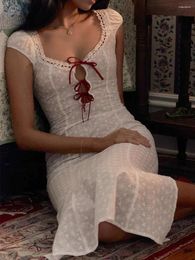 Casual Jurken Elegante Bloemen Lace-Up Dames Zomerjurk Stijlvolle High-Waisted Witte Mini Met Delicaat Uitgehold Ontwerp - Perfect