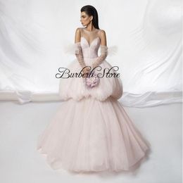 Vestidos casuais elegante luz rosa tule vestido de noiva muito drapeado babados em camadas uma linha vestidos de baile até o chão festa de casamento inchado