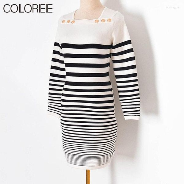 Abiti casual Elegante manica lunga bianco nero a righe per le donne Abito maglione lavorato a maglia vintage invernale Moda coreana Streetwear 2023