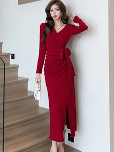 Robes décontractées élégant rouge à manches longues Chic Bandage Bandage pour les dames automne d'hiver Bodycon Luxury 2024 Corée Vintage Prom