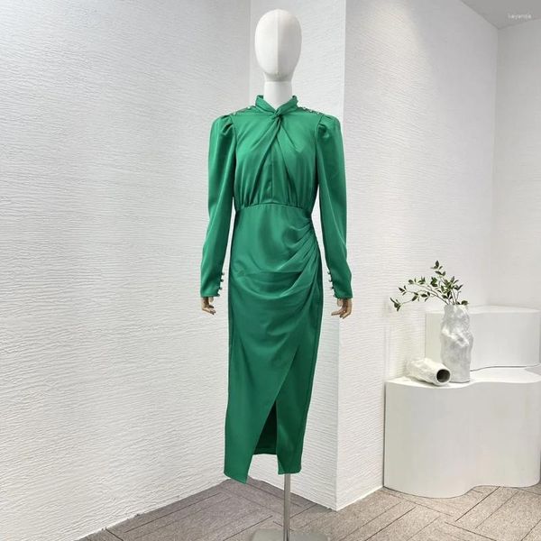 Robes décontractées Femmes élégantes Haute Qualité Vert Croix Noeud Avant Diamants À Manches Longues Côté Slit Satin Robe Midi