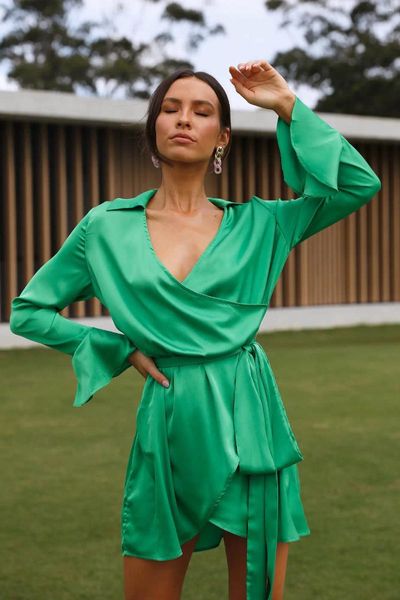 Vestidos casuales elegante vestido de mujer mangas acampanadas sexy con cuello en v verde satinado badange fiesta club ocio oficina moda