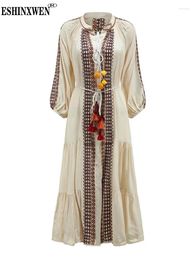 Robes décontractées Eshin Hit Color Patchwork plis pour femmes Round Neck Lantern Sleeve haute robe femelle 2024 Fashion printemps Th6198
