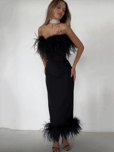 Casual jurken est vrouwen zomer sexy strapless backless zwarte veer midi bodycon bandage jurk 2023 elegante avondfeestclub