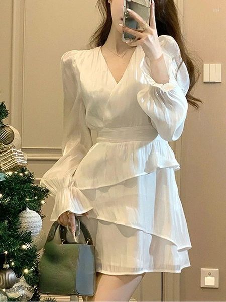 Robes décontractées fée à manches longues Sexy Mini robe femme Style coréen courte fête 2023 printemps été mignon blanc