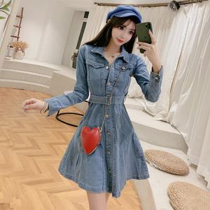 Robes décontractées Automne Internet Celebrity Pure Desire Lâche Simple Boutonnage À Manches Longues Jupe À Lacets Mince A- Ligne Robe En Denim Pour Les Femmes Rac