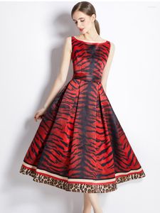 Vestidos casuales diseñador de moda pasarela estampado de leopardo tanque para mujeres 2022 elegante cuello redondo sin mangas fiesta Midi Aline Vestidos bata roja