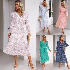 Vestidos casuales Moda floral con cuello en V Vestido de manga larga Volante para mujeres con cordones Falda de una línea Vacaciones largas