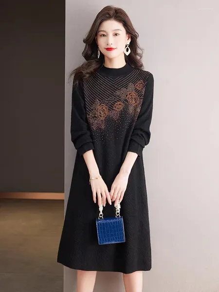 Vestidos casuales de moda Vestido de suéter con rayas de flores 2024 Autumn Invierno Winh Wool Vestidos Corea Diamantes sueltos elegantes tejidos