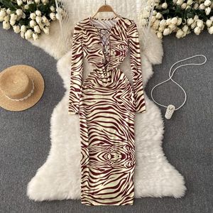 Robes décontractées Mode Léopard Imprimé Femmes Longue Robe À Lacets Maigre Robes De Soirée 2023 Printemps Été Manches Femelle