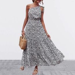 Casual jurken Fashion Summer 2024 Boheemse bloemen Maxi voor vrouwen een schouder mouwloze knoop geschoven vloeiende plus maat