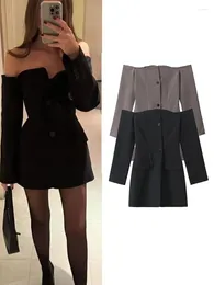 Robes décontractées Mode Femmes Off Épaule Blazer Mini Robe Simple Boutonnage Slash Cou Silm Manches Longues Deux Couleurs Printemps 2024