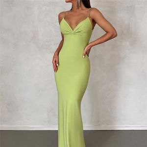 Vestidos casuales vestido femenino elegante trajes de moda coreana mujeres verano playa salidas de baño 2023 sin espalda sexy corte bajo adelgazamiento paquete cadera