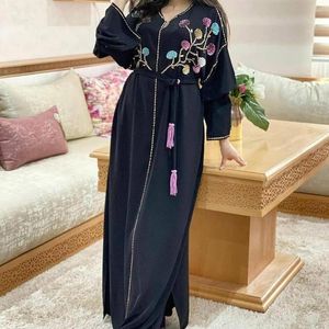 Casual jurken bloemen lange jurk 2023 dames borduurwerk verbeterde kaftan jellaba mode dames veter moslimkleding dubai abaya maxi