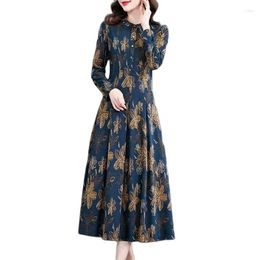 Robes décontractées Floral femmes d'âge moyen tempérament grande robe balançoire 2023 printemps automne et hiver mère à manches longues longue bleu