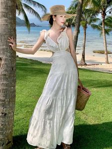 Robes décontractées Français 2024 Été Blanc Volant Bord Bandage Slip Long Femmes Sexy Club Mode Dos Nu Fête De Vacances Robe Romantique