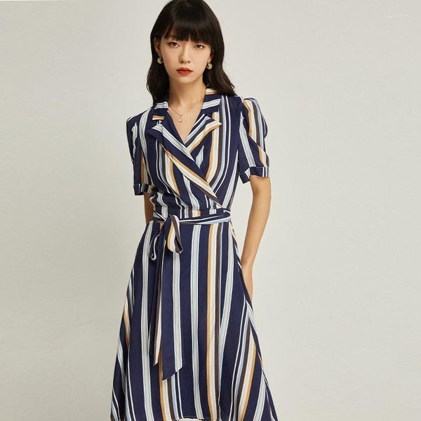 Vestidos casuales Francés clásico Vertical Stripe Bubble Sleeve Wrap Dress Mujer 2023 Verano Slim Fit Cumpleaños para mujer