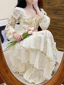 Casual jurken Franse elegante bloemenkledingskantoor dame uit het daman zelfs vintage midi party dames één stuk Korea zomer 2023