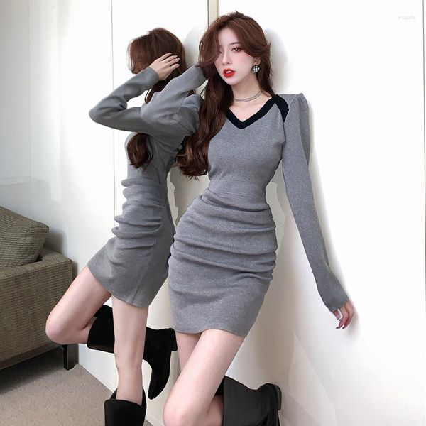Robes décontractées French Institute Wind Spice Black Female Winter Package Hip Render Advanced Knitting Short Skirts Dress