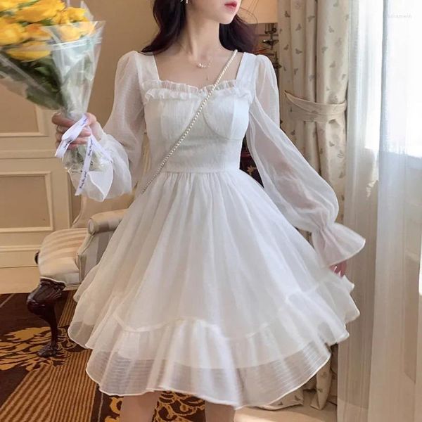 Vestidos casuales Vestido blanco dulce francés Mujeres gasa lolita estilo manga larga mini arco hada bata volantes cuello cuadrado princesa