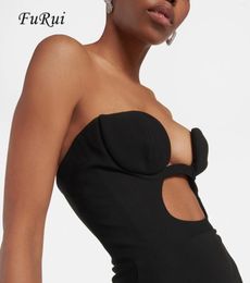 Casual Jurken Fu Rui 2024 Zomer Holle Ring Beha Minirok Korte Rok Bandage Elastische Sexy Jurk Elegante Vrouwen Avond L