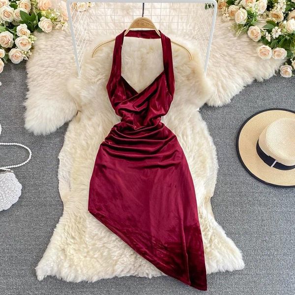 Vestidos casuales Halter Halter Sexy Vestido irregular Mujeres Singless Slim Lady Slim Winist delgada en v-cuello Vided Party Club Velvet