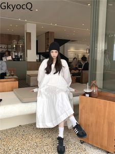 Casual jurken gkyocq Koreaanse chique vrouwen kleden eenvoudig ontwerp o nek lange mouw hoge taille een lijn losse witte vrouw
